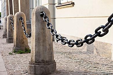 FIFA终于公布了官方授权新作：一款小动物踢球的手游